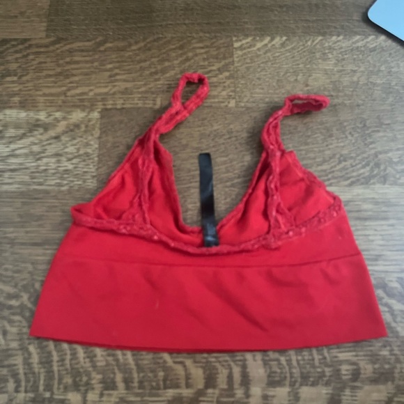 Cropped red tank top from urban outfitters size large - Picture 3 of 4